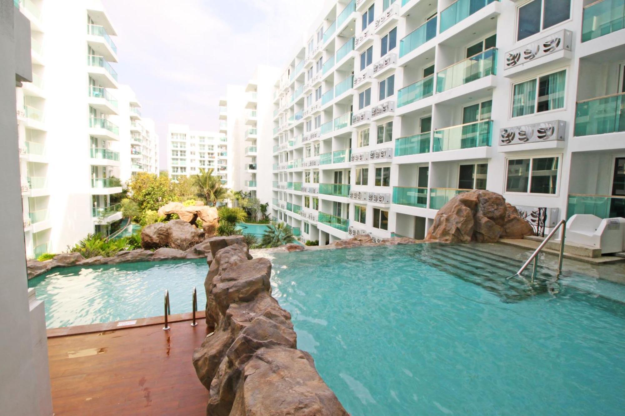 Amazon Residence By Pattaya Sunny Rentals Haat Jomtien Eksteriør bilde