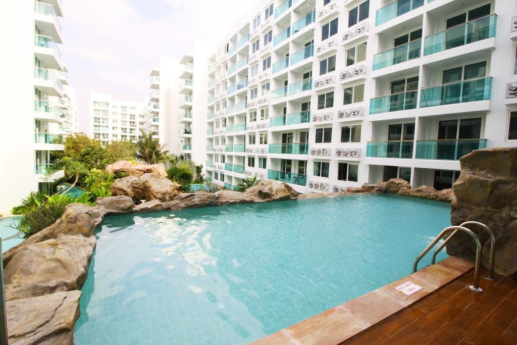 Amazon Residence By Pattaya Sunny Rentals Haat Jomtien Eksteriør bilde