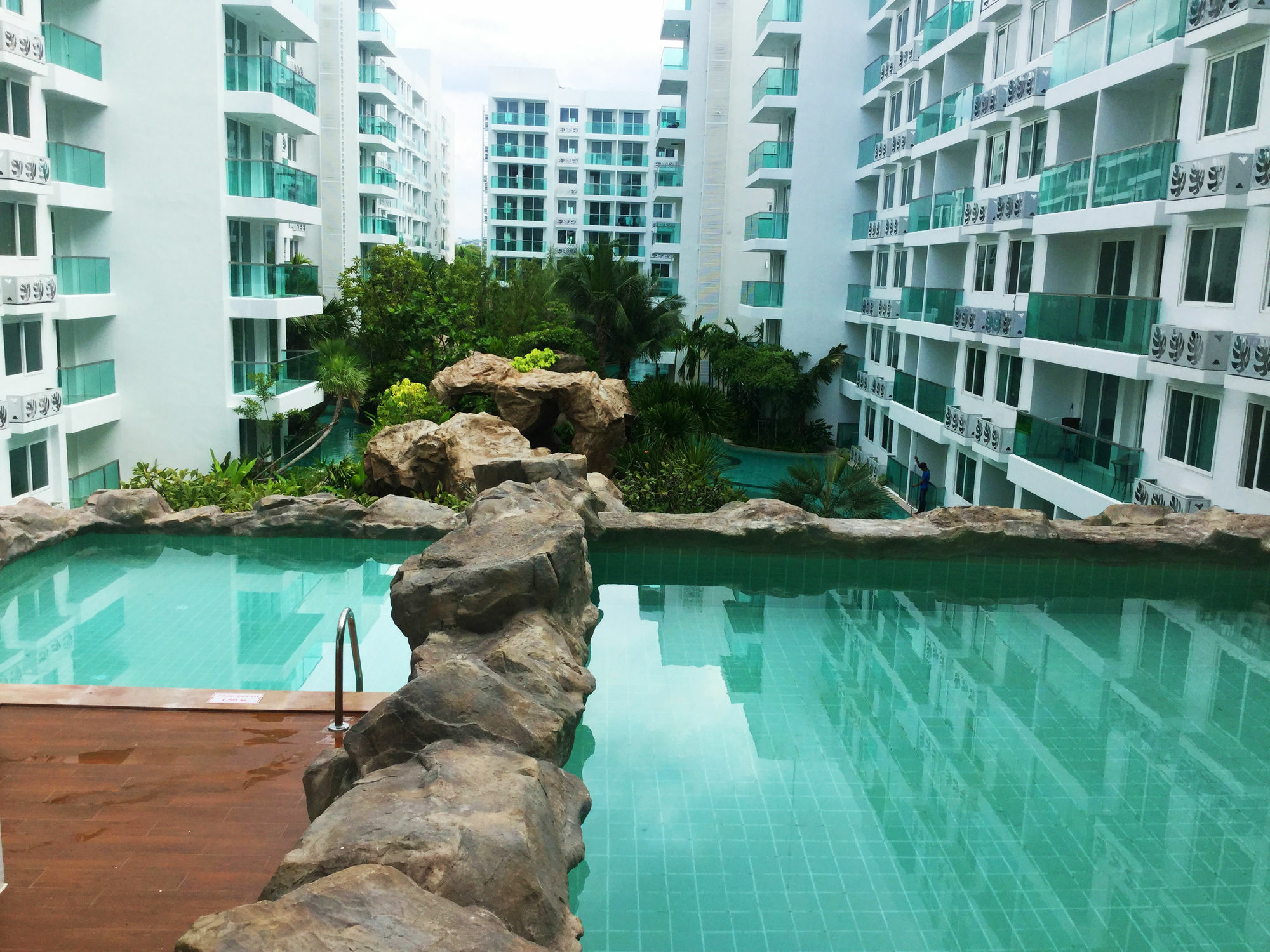Amazon Residence By Pattaya Sunny Rentals Haat Jomtien Eksteriør bilde