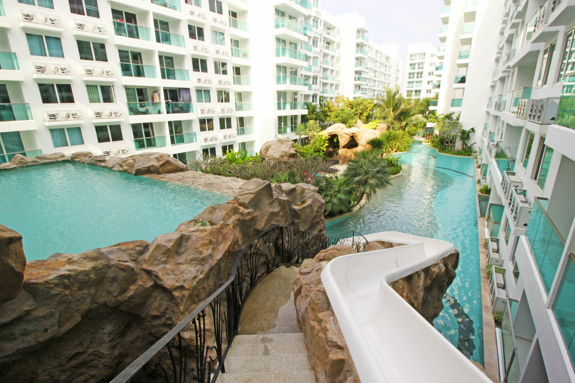 Amazon Residence By Pattaya Sunny Rentals Haat Jomtien Eksteriør bilde