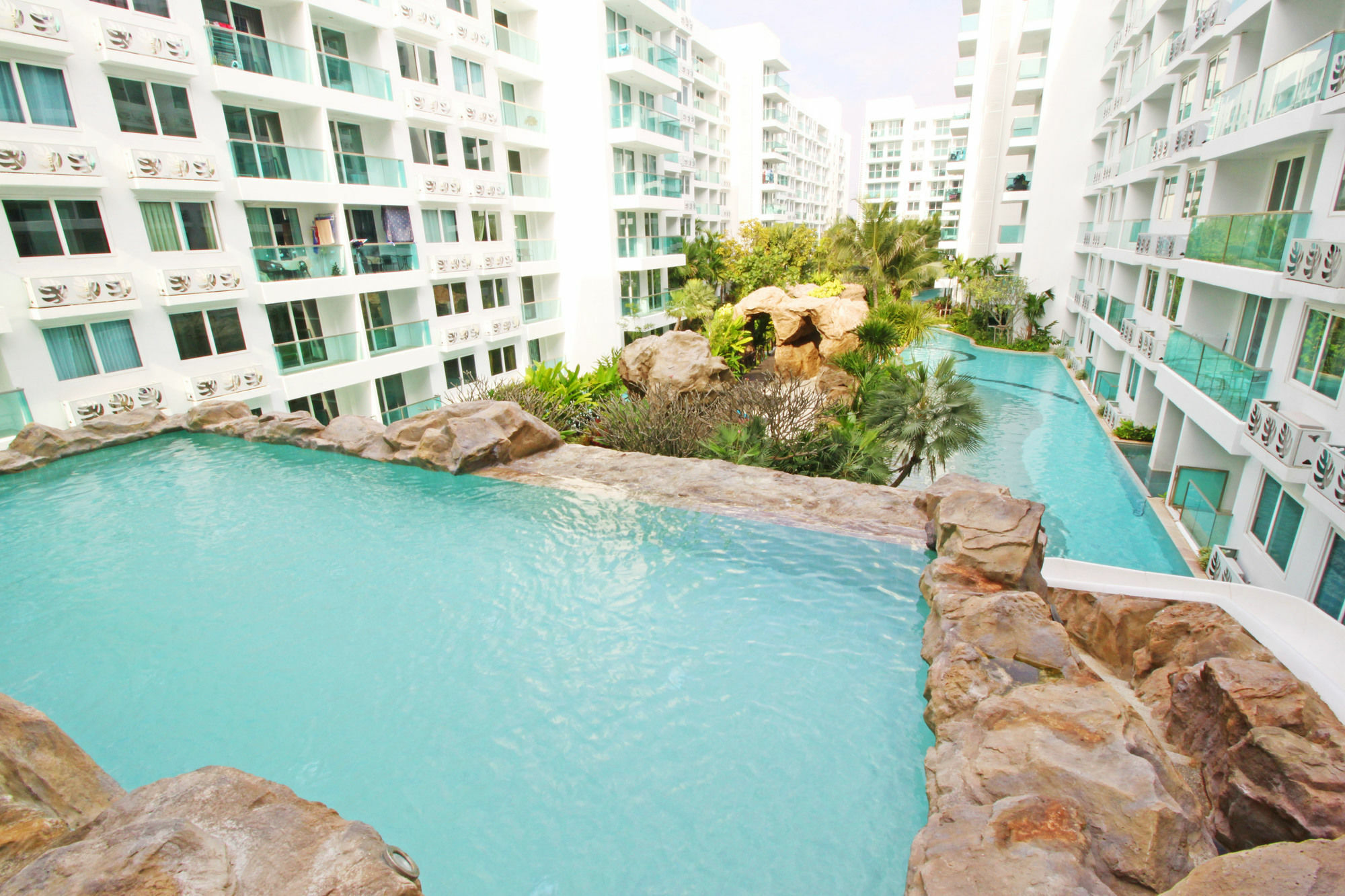 Amazon Residence By Pattaya Sunny Rentals Haat Jomtien Eksteriør bilde