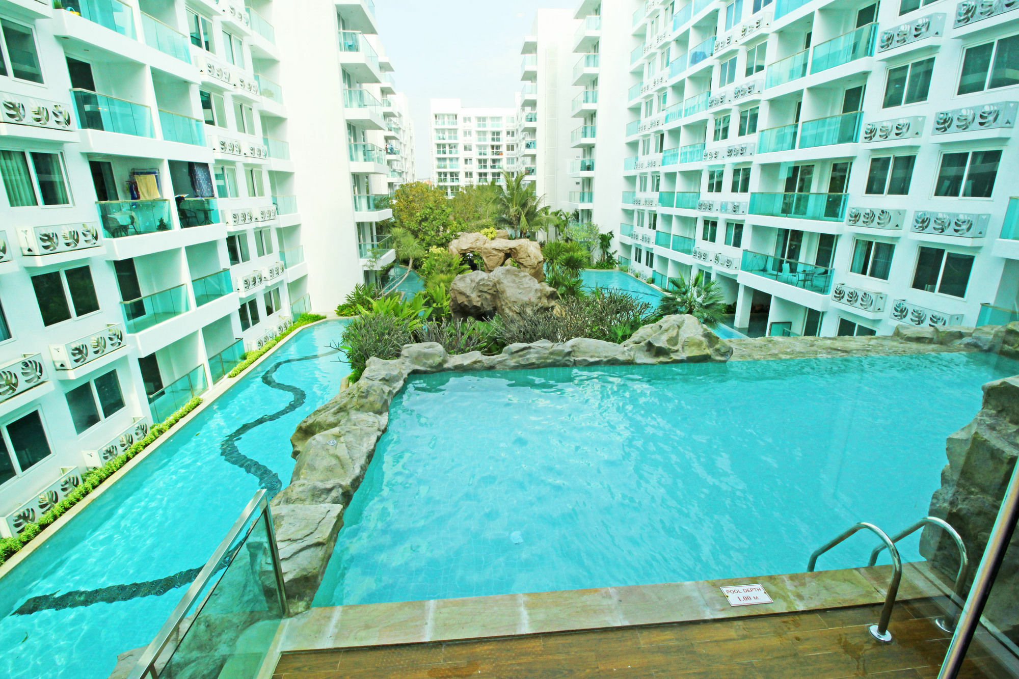 Amazon Residence By Pattaya Sunny Rentals Haat Jomtien Eksteriør bilde